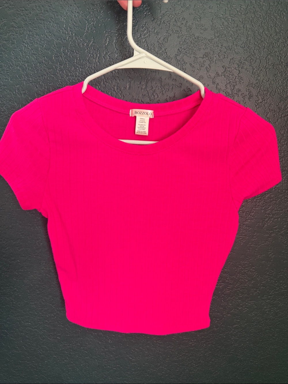 Bozzolo Vibrant Pink Ribbed Baby/Crop Tee